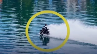 Xitoylik tadbirkor mototsiklda suv ustida jahon rekordini o‘rnatdi