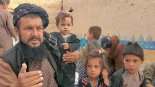 Afg‘onistonda ellik sakkiz farzandli ota og‘ir sharoitda yashamoqda