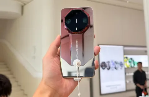 Huawei Mate 90 Pro Max uchun ilk yirik yangilanish chiqdi