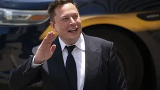 Ilon Mask AQSHlik bolalarga SpaceX aksiyalarini taqdim etishi mumkin