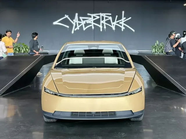 Tesla rul va pedalsiz Cybercab robotaksisini ishlab chiqarishni boshladi