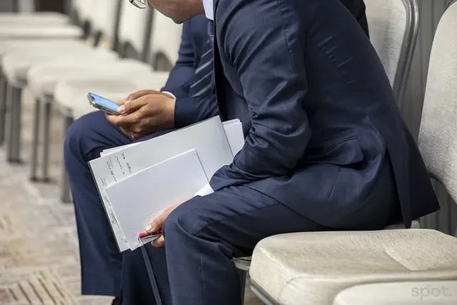 Mirziyoyev 13 ta tuman hokimiga intizomiy jazo choralarini qo'lladi