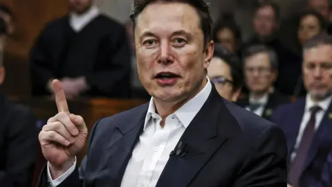 Ilon Mask OpenAI bilan tuzilgan kelishuv matnini o'qimaganini tan oldi