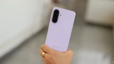 Samsung smartfonlarini ta'mirlash iPhone xizmatlaridan 60 foiz qimmatroqqa tushadi