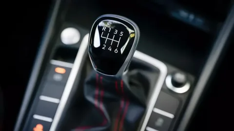 Volkswagen Jetta modellarida mexanik uzatmalar qutisi tarixga aylandi
