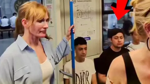 Toshkent metrosidagi odobli yigit amerikalik sayyohni hayratga soldi