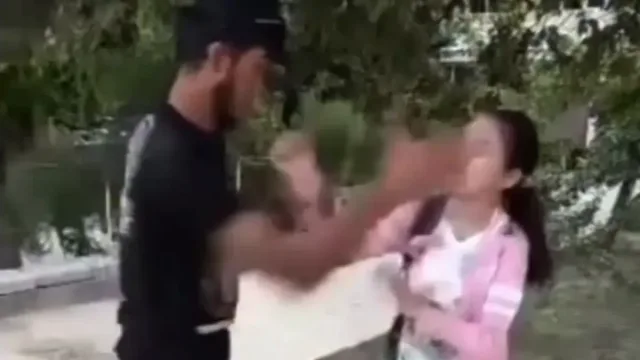 Ijtimoiy tarmoqlarda qizni kaltaklagan yigit videosi muhokamalarga sabab bo‘ldi