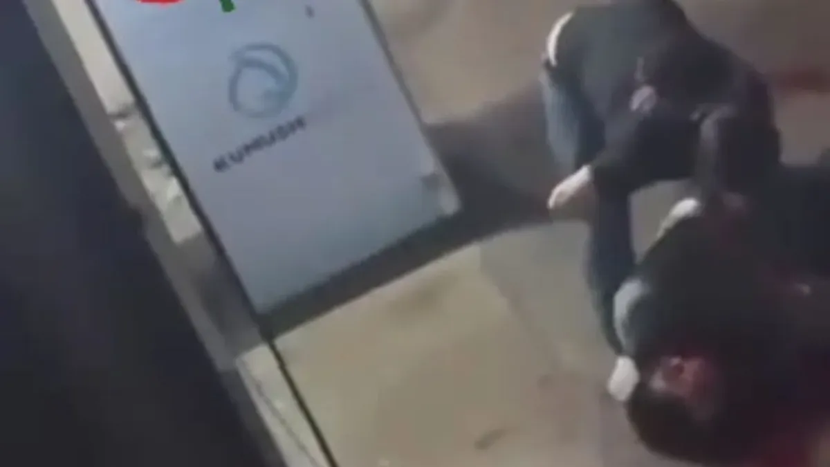 Angrendagi pichoqbozlik oqibatida ikki kishi halok bo'ldi