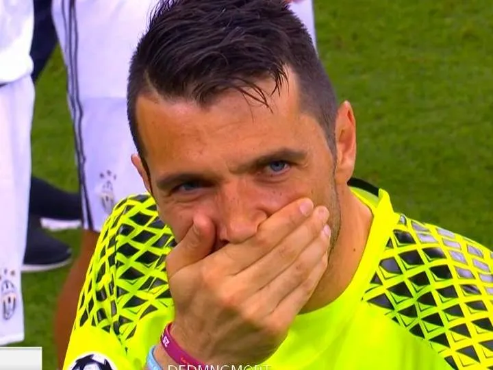 Buffon sobiq jamoadoshining vafoti munosabati bilan qayg'u bildirdi