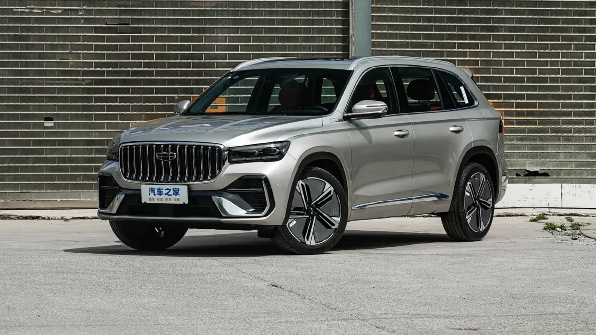 Xitoyda tejamkor Geely Monjaro gibrid krossoveri sotuvga chiqdi