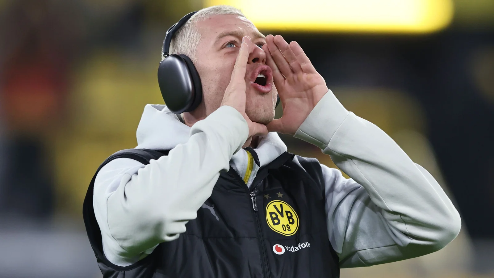 Julian Rerson 50 yillik rekordni takrorladi, Bundesligada o'zini namoyon etdi