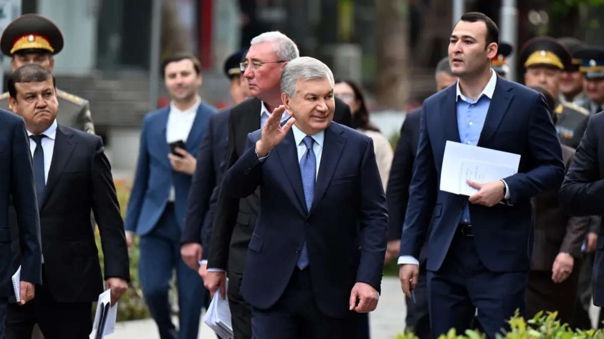 Mirziyoyev Toshkentdagi yangi gastronomik turizm ko'chasi bilan tanishdi