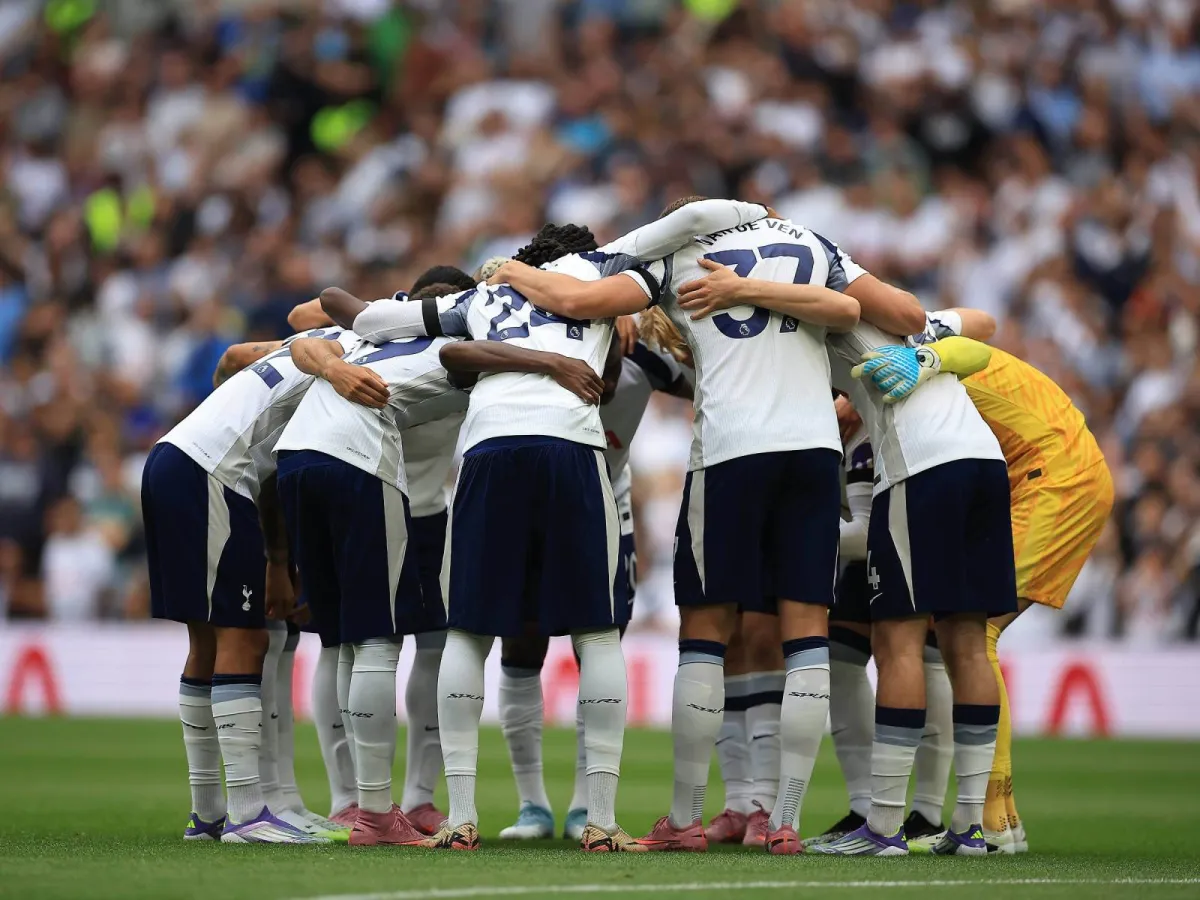 Jeymi Karragerning fikricha, "Tottenxem" Premer-ligadan tushib ketish uchun asosiy nomzod