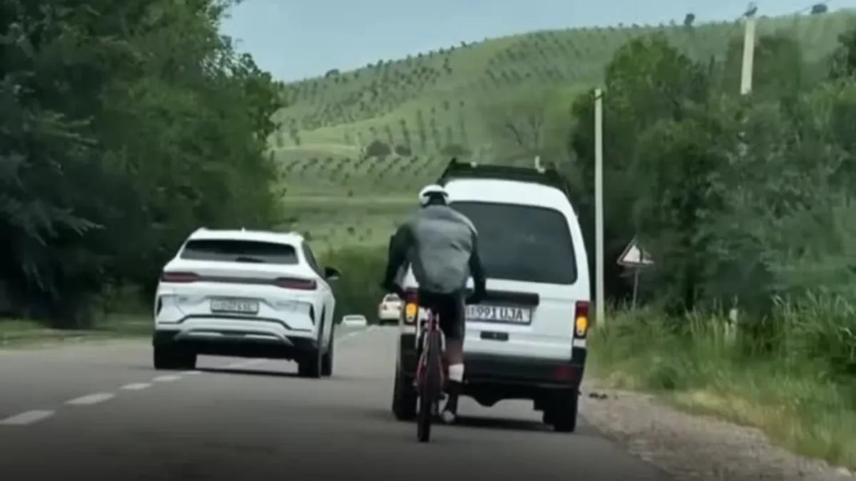 Bir oyoqli velosipedchining qat’iyati ko‘pchilikka ibrat bo‘lmoqda