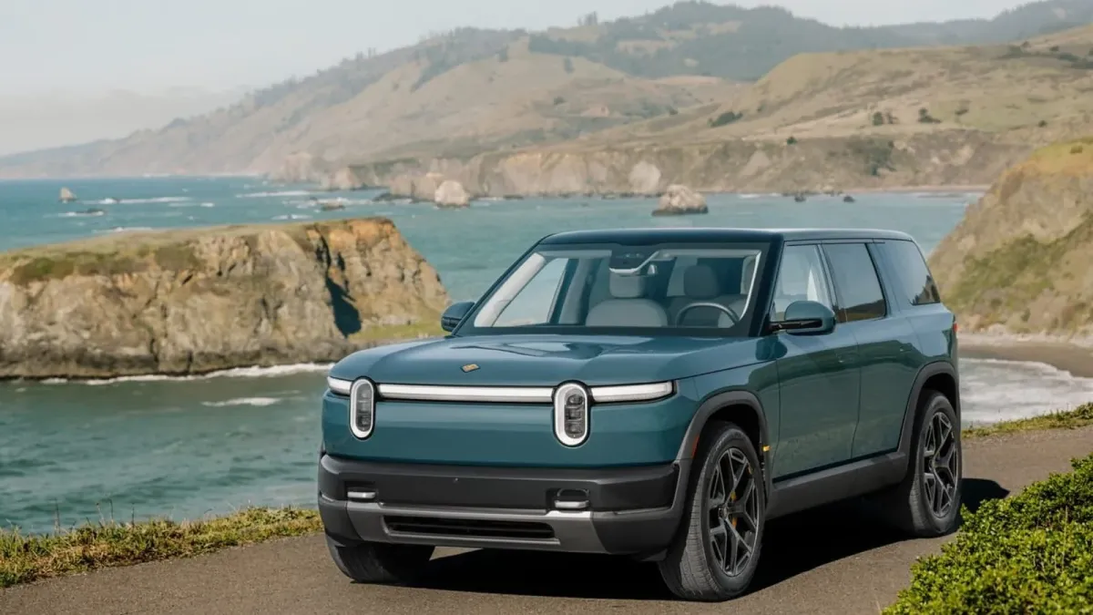 Rivian yangi elektromobillar ishlab chiqarish xarajatlarini 50 foizga qisqartirdi