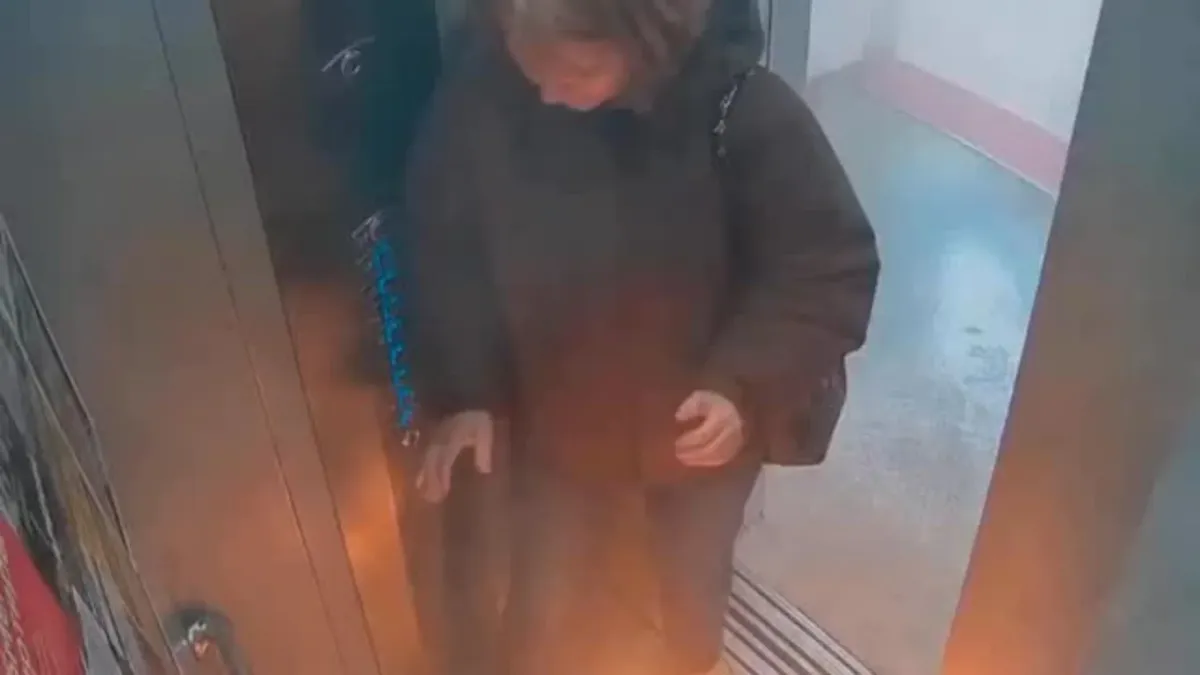Surgutda liftga chiqqan qizning sumkasida pauerbank yonib ketdi