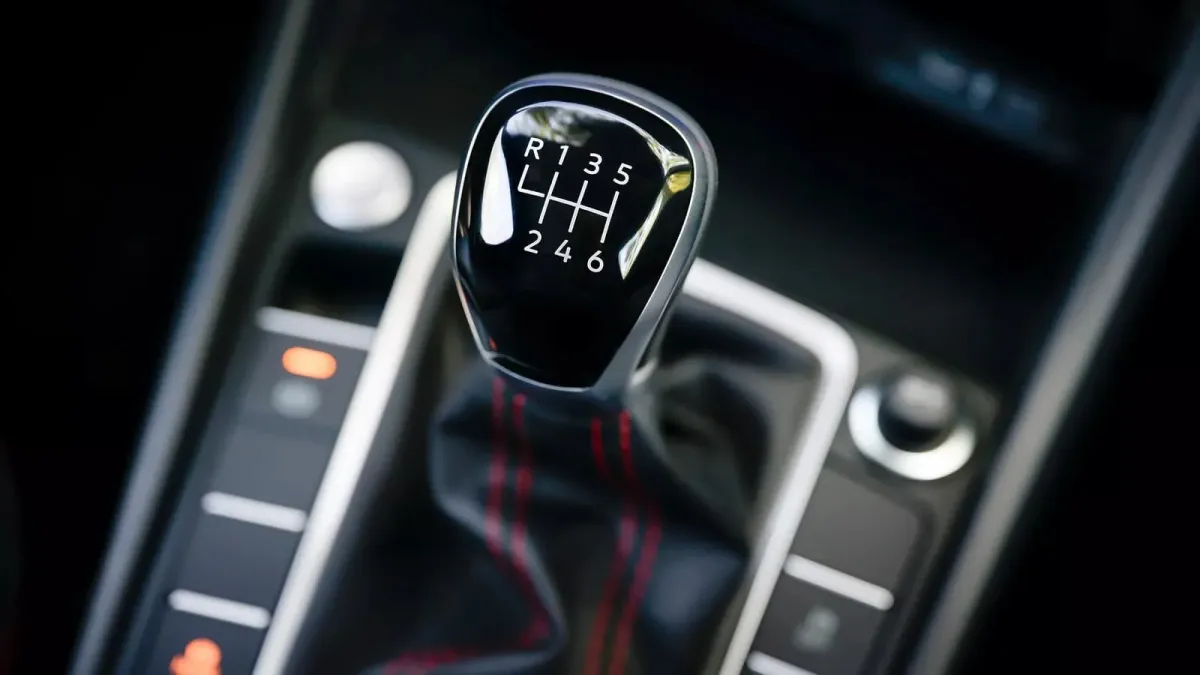Volkswagen Jetta modellarida mexanik uzatmalar qutisi tarixga aylandi