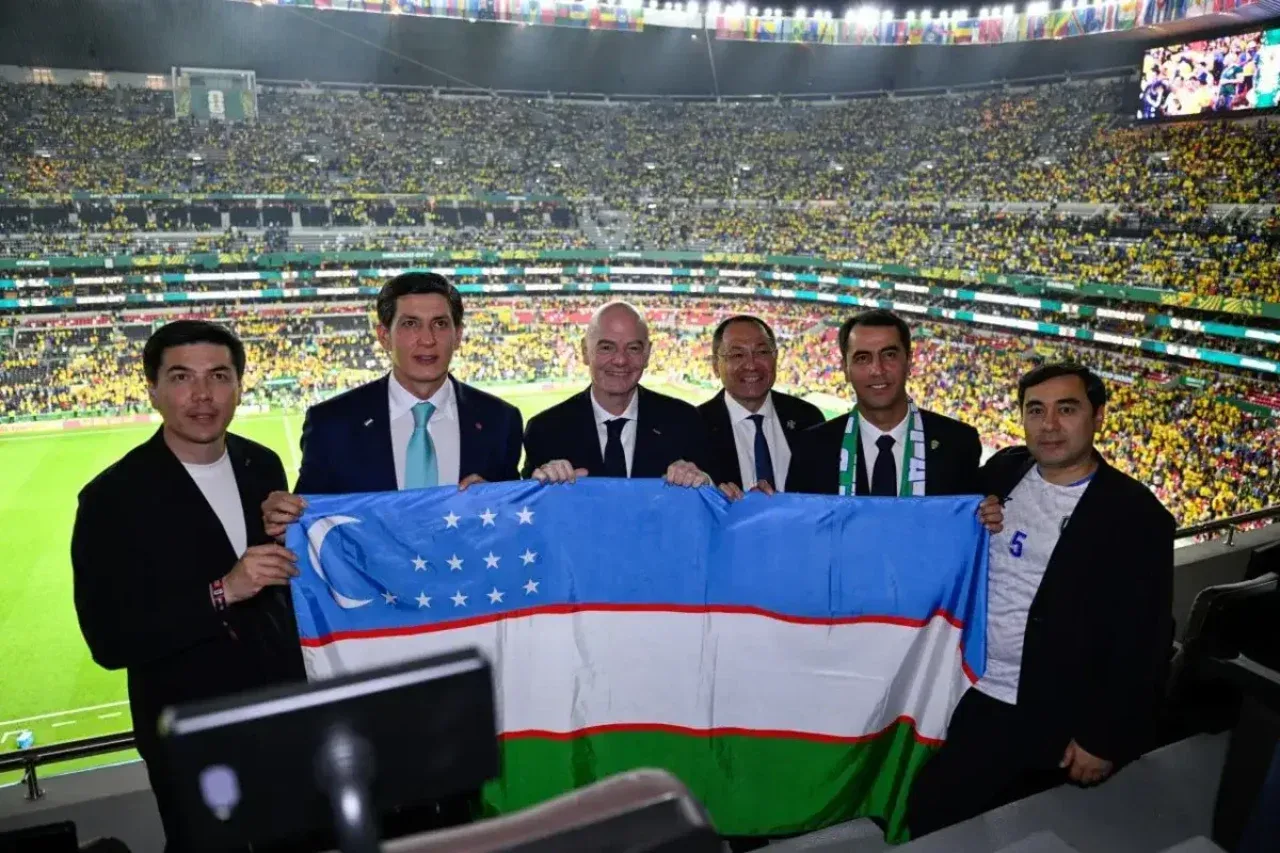 O‘zbekiston sport rasmiylari Meksikada Janni Infantino bilan uchrashdi