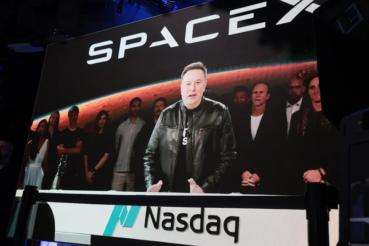 SpaceX suniy intellektga asoslangan yangi gadjet prototipini namoyish etdi