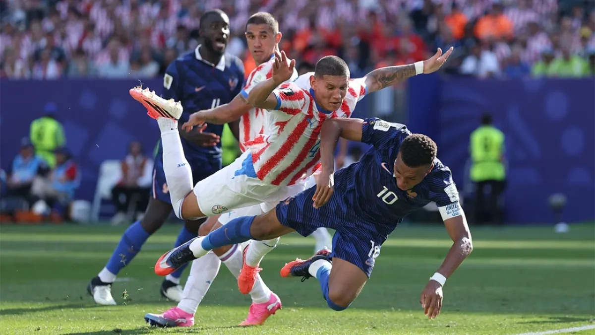 Zlatan Ibragimovich Fransiya terma jamoasining intizomini yuqori baholadi