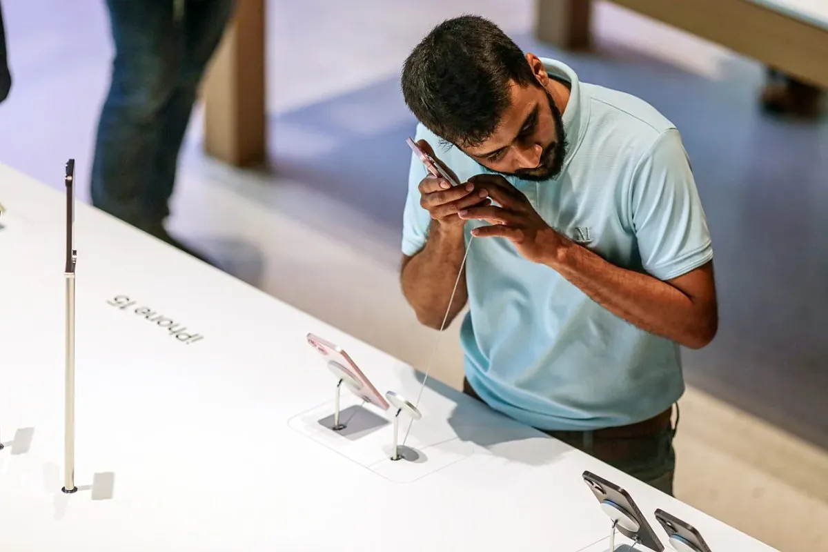 Hindiston smartfon ishlab chiqarishda Xitoy ustunligiga barham bermoqchi