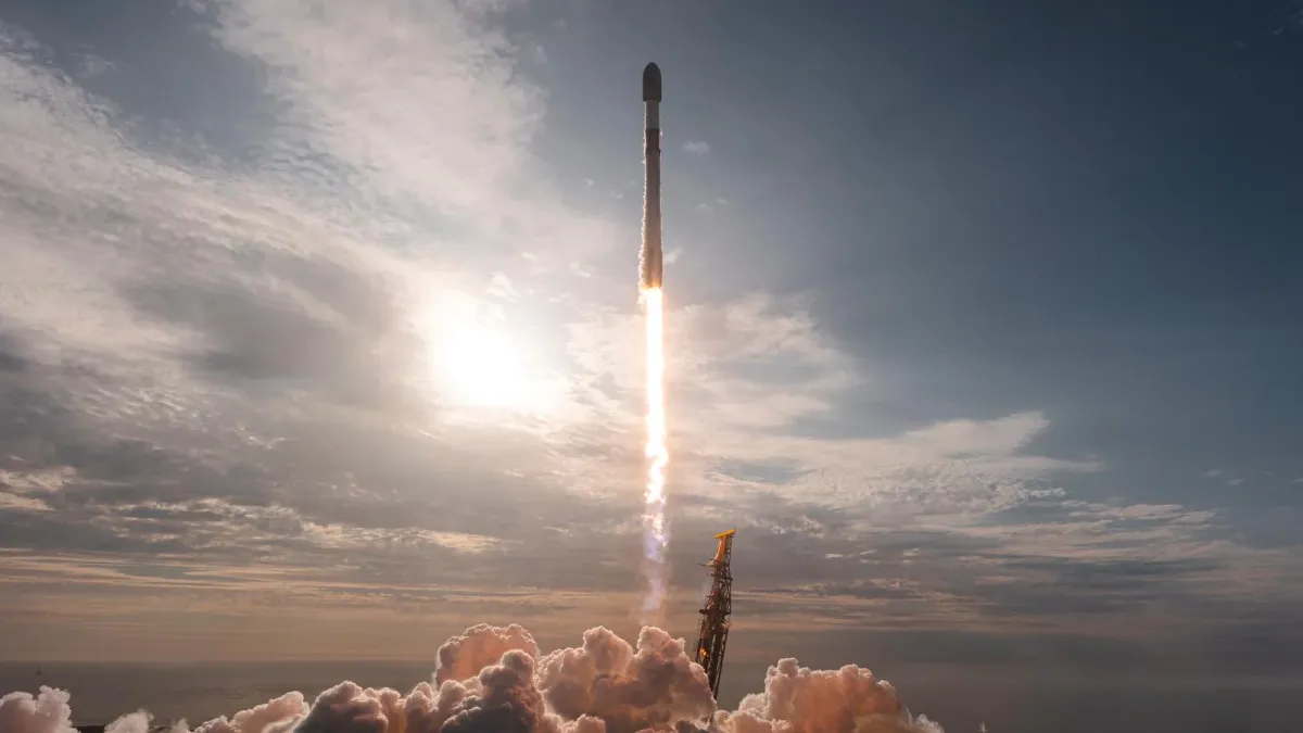 SpaceX Falcon 9 raketasi olti yuzinchi bor fazoga uchirildi