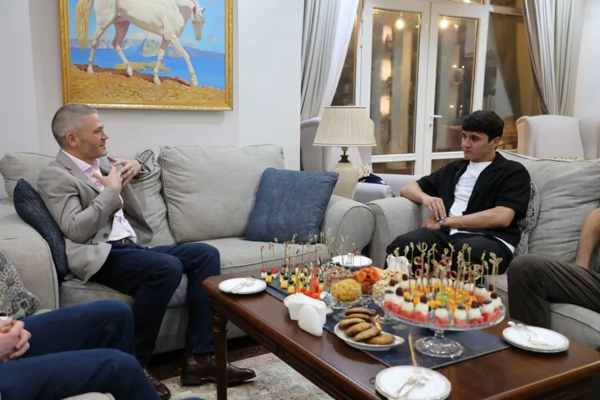 Abduqodir Husanov Britaniya elchisi bilan sport hamkorligini muhokama qildi