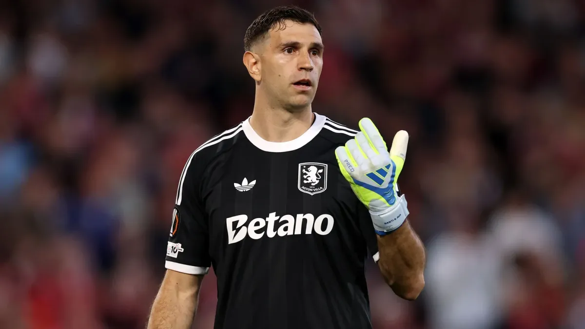 Emiliano Martines Aston Villa bilan kelishmovchilik fonida Yuventusga o‘tmoqda