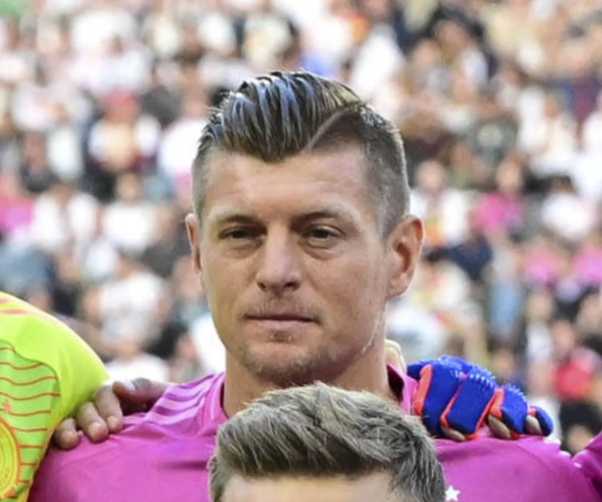 Toni Kroos Oltin to'p uchun Kvaratsxeliyani munosib deb bildi
