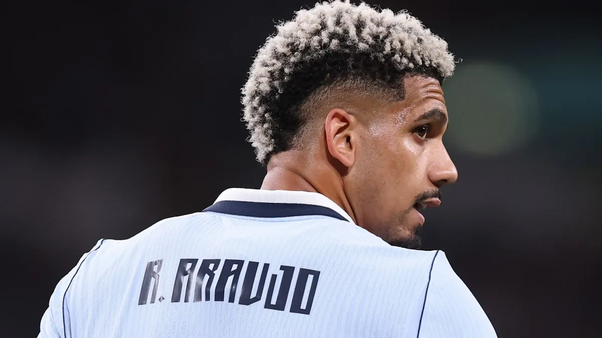 Ronald Arauxoning ketishi Barselona transfer rejalarini butunlay oʻzgartirib yubordi
