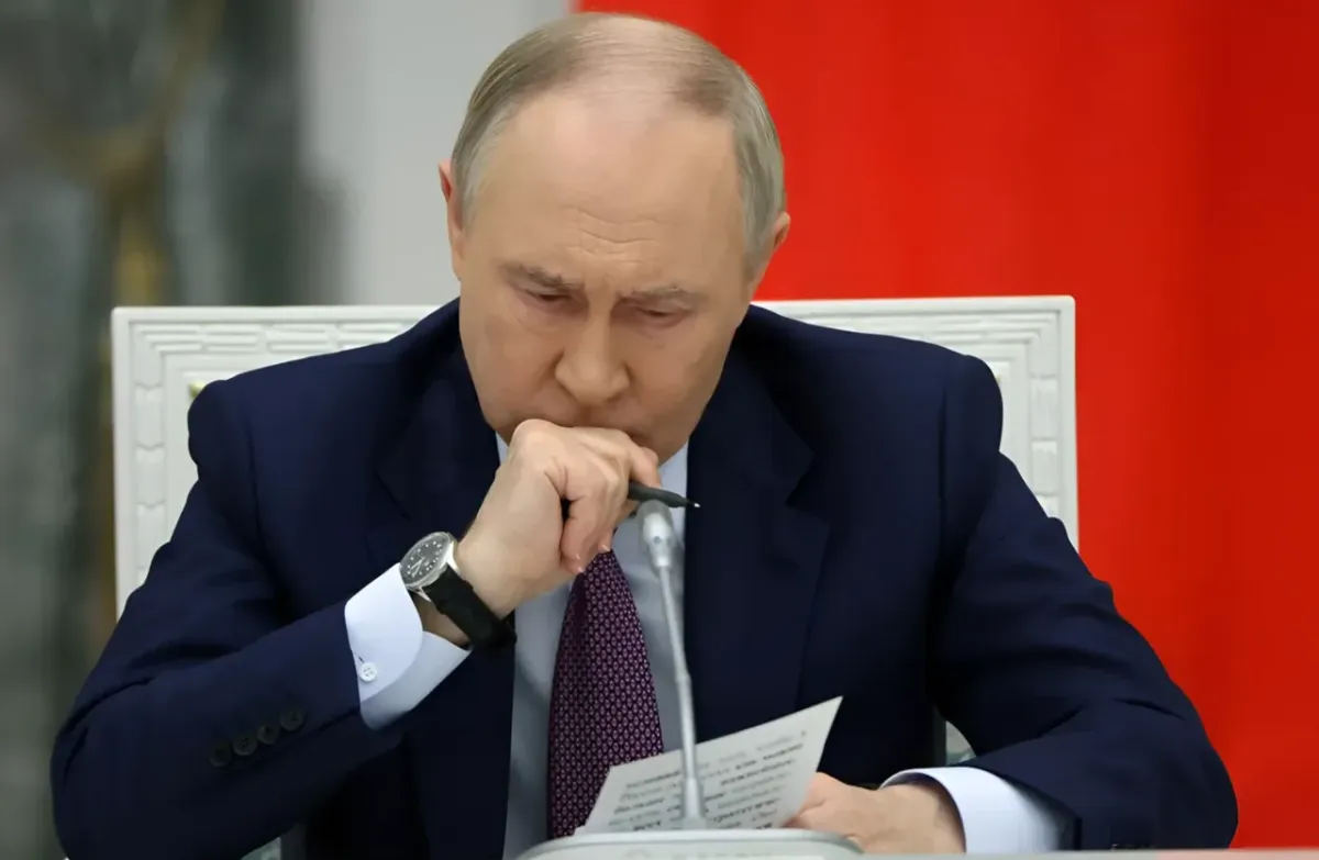 Putin MRB direktori tashrifidan so‘ng uchta maxfiy farmon imzoladi