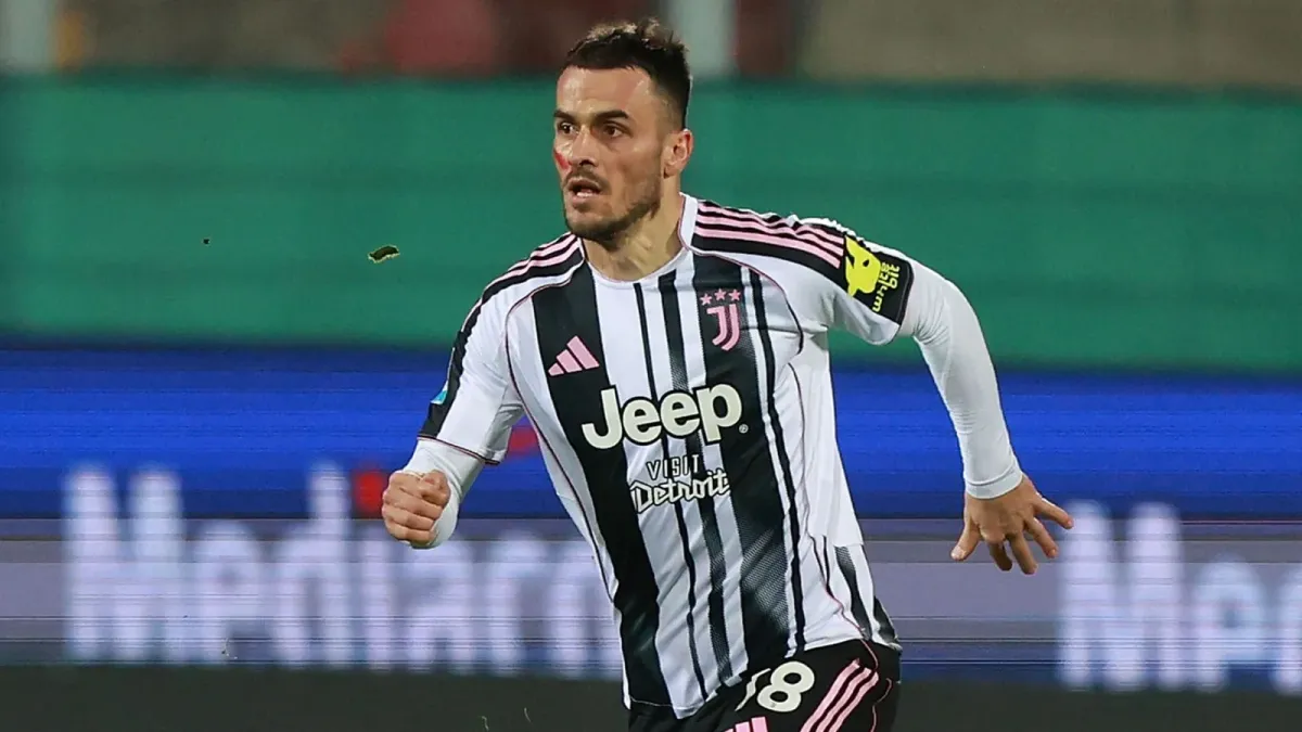 Filip Kostić faoliyatini Niderlandiyaning PSV klubida davom ettiradi