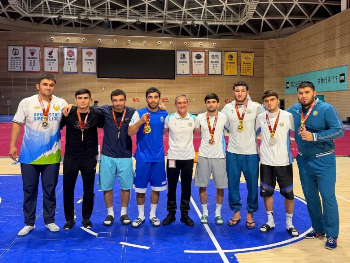 O‘zbekistonlik kurashchilar Xitoydagi xalqaro turnirda to‘qqizta medalni qo‘lga kiritdi