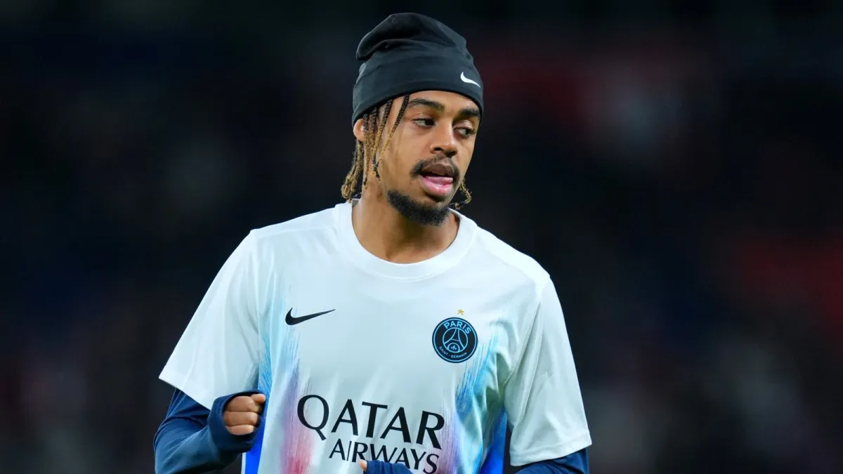 Liverpul Bredli Barkola transferi bo‘yicha PSJdan narx pasayishini kutmoqda