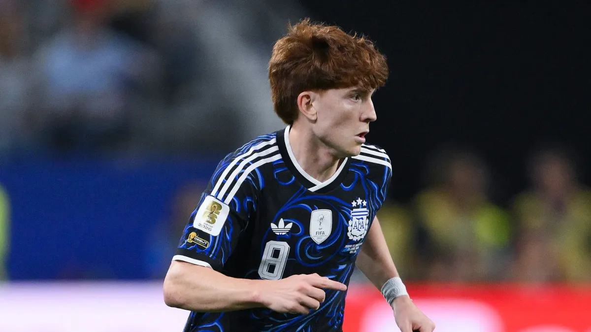 Chelsi argentinalik yarim himoyachi Valentin Barkoni o‘z safiga qo‘shib oldi