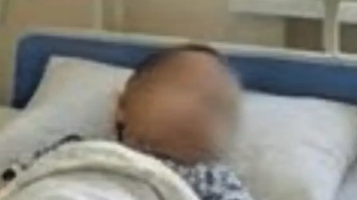 Kattaqo‘rg‘onda uch yoshli bola enagasi tomonidan shafqatsizlarcha qiynoqqa solindi