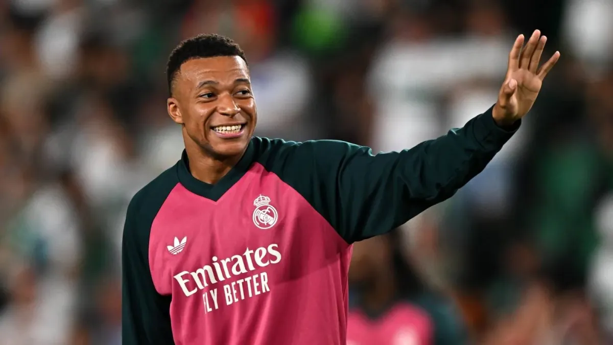 Kilian Mbappe uzoq yillar futbol o‘ynash borasida o‘z fikrini bildirdi