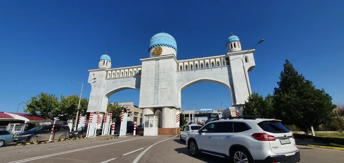 Qozog‘istonga kirishda yangi elektron ruxsatnoma tizimi joriy etilmoqda