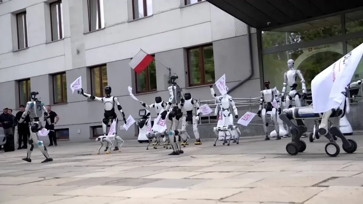 Varshavada robotlar suniy intellektni tartibga solishni talab qildi