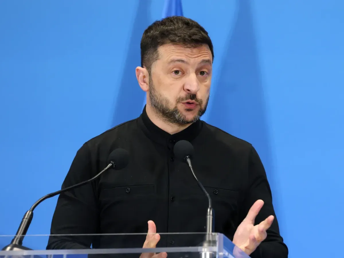 Zelenskiy xalqaro aviakompaniyalarni Rossiya havo hududidan ogoh bo‘lishga chaqirdi
