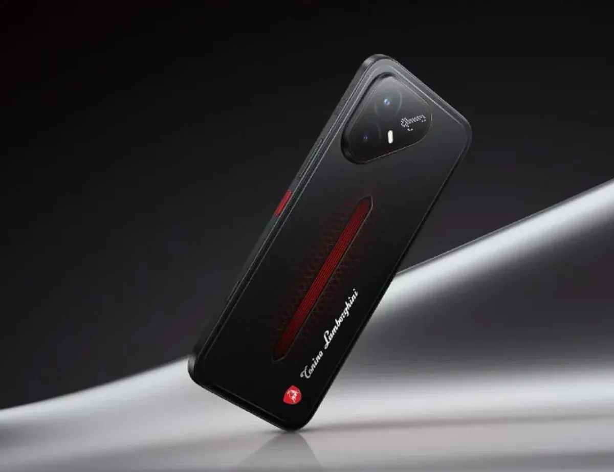 Tecno Pova 8 Pro smartfonining maxsus Lamborghini versiyasi taqdim etildi