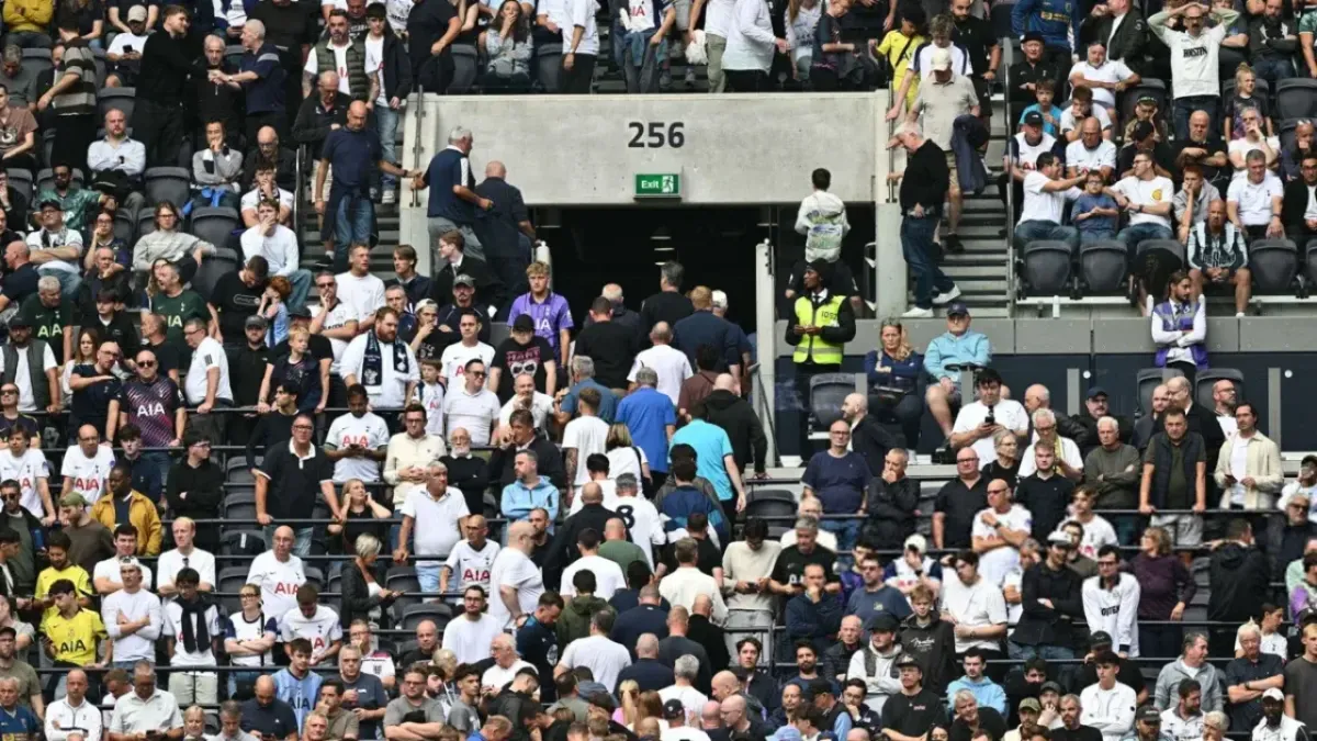 Tottenhem muxlislari jamoaning navbatdagi mag‘lubiyatidan qattiq norozi