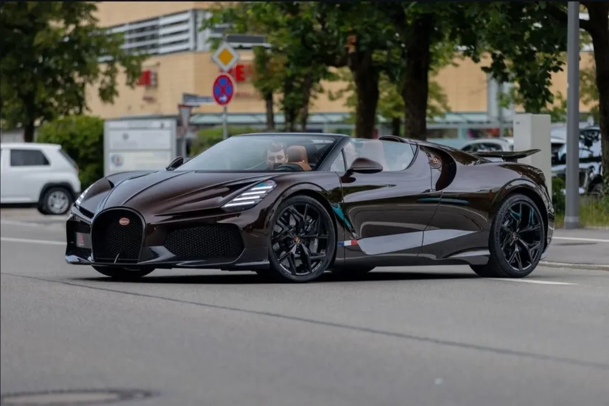 Timati Qirg‘iziston orqali noyob Bugatti giperkarini Rossiyaga olib kirdi