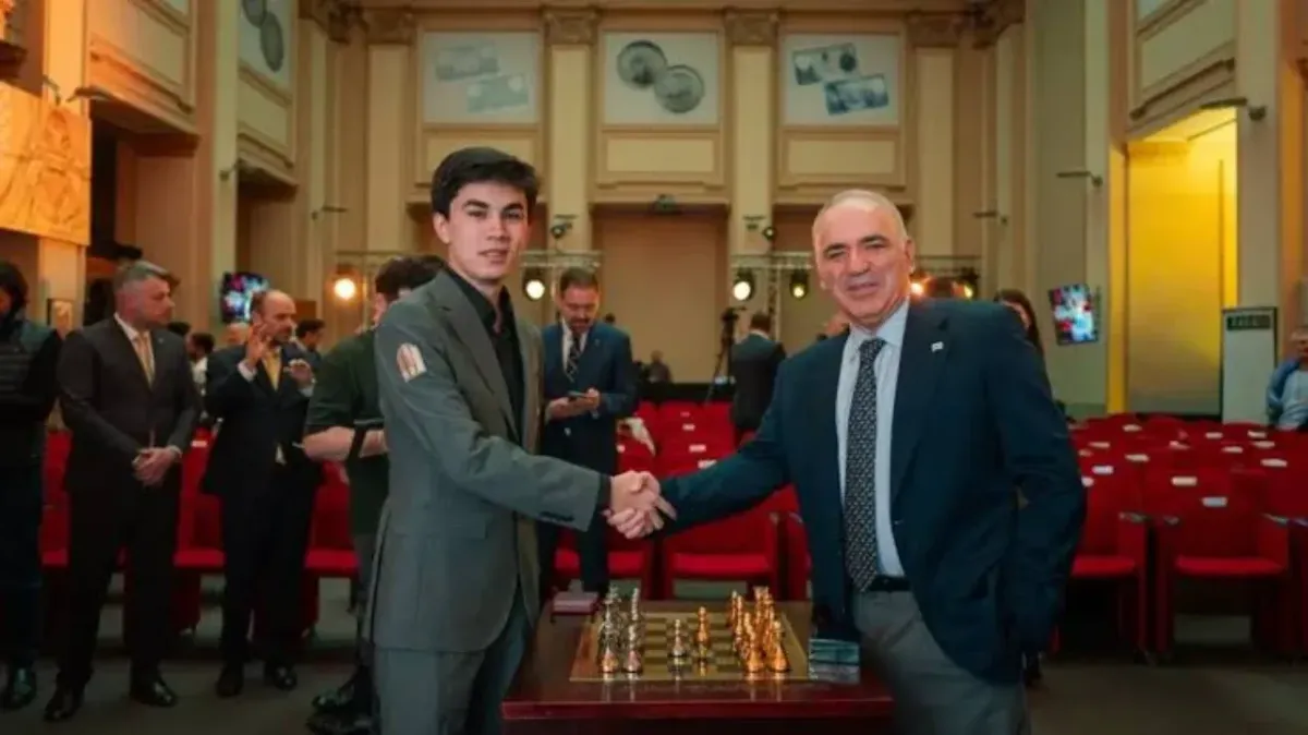 Kasparov Sindarov va Gukesh o‘rtasidagi tarixiy bahoni baholadi