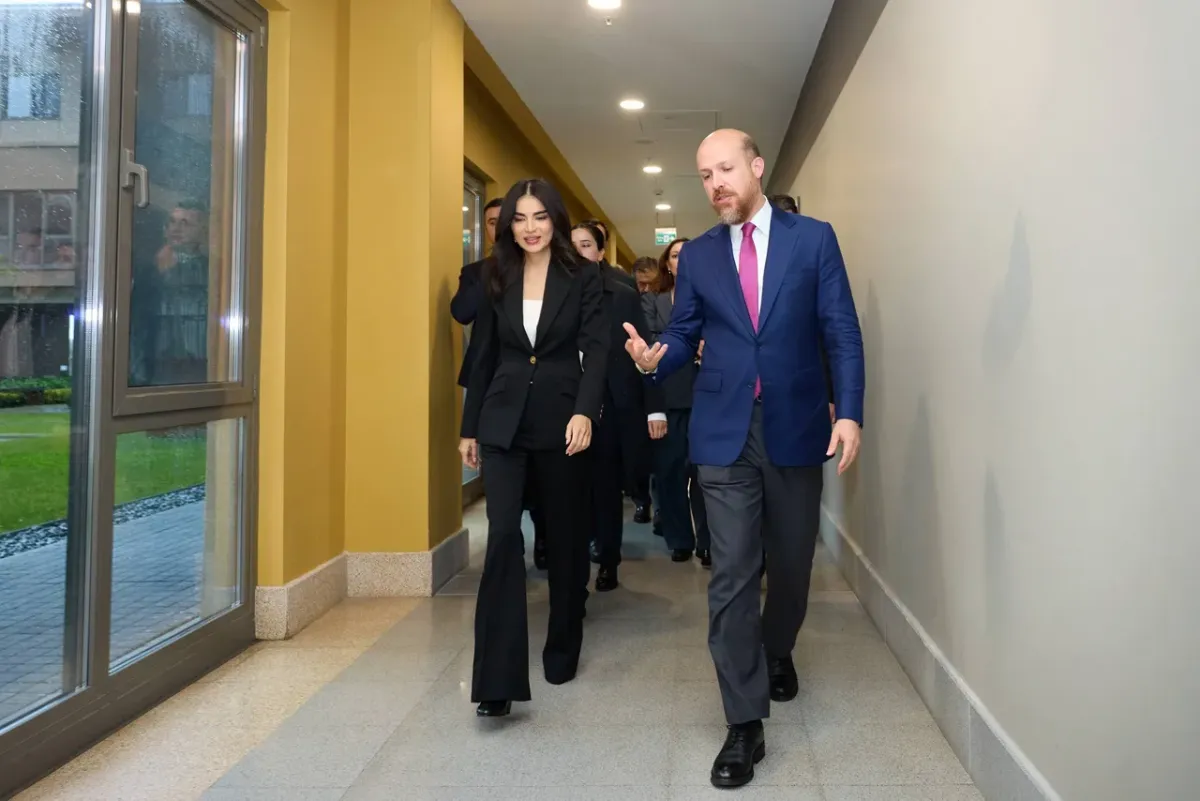 Saida Mirziyoyeva va Bilol Erdog‘an Istanbuldagi ta’lim maskanlarini ko‘zdan kechirdi