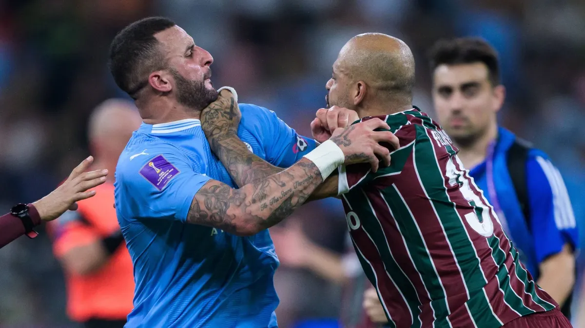 Felipe Melo Manchester Siti chempionlik sovrinini topshirishni so‘radi