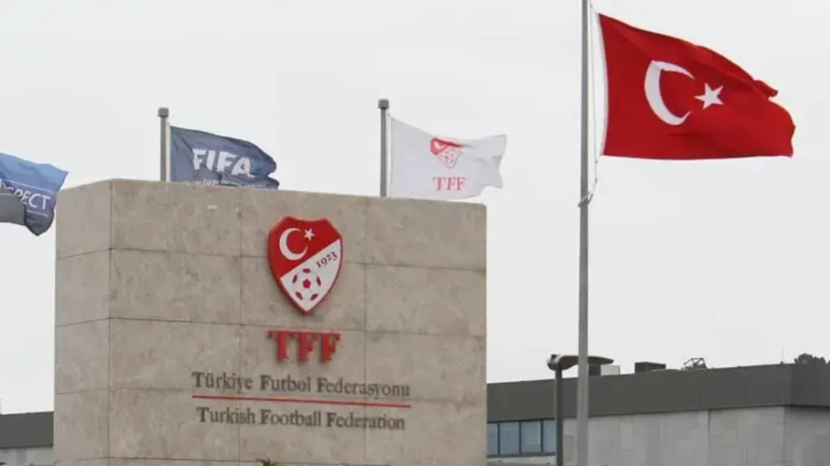 Turkiya futbol federatsiyasida hakamlik mojarosi yuzasidan tergov boshlandi