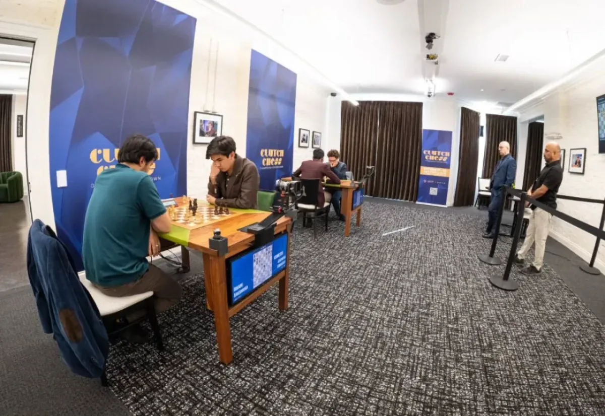 Javohir Sindarov nufuzli turnirda chempionlik uchun kurashni davom ettirmoqda