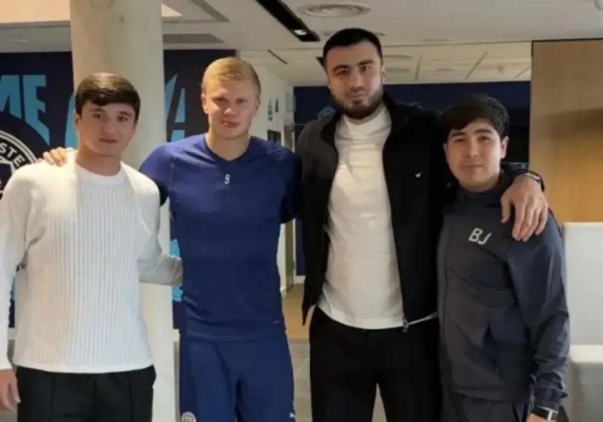 Bahodir Jalolov Manchester Siti bazasida Xoland bilan uchrashdi