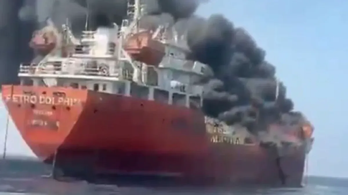 Hurmuz bo‘g‘ozida neft ortilgan tanker dengiz minasiga uchradi